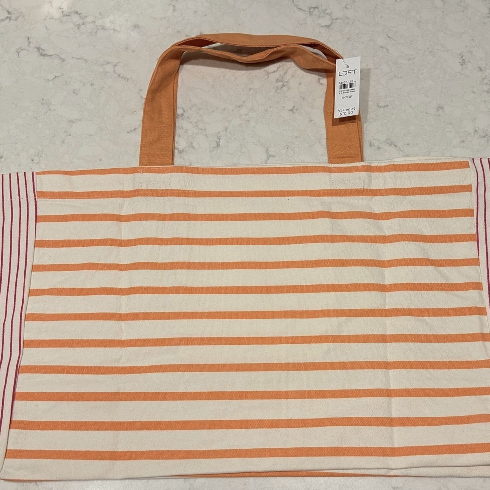 LOFT Vibrant Peach/Light Orange and Cream Tote for Summer & Weekend Adventures - Picture 3 of 5